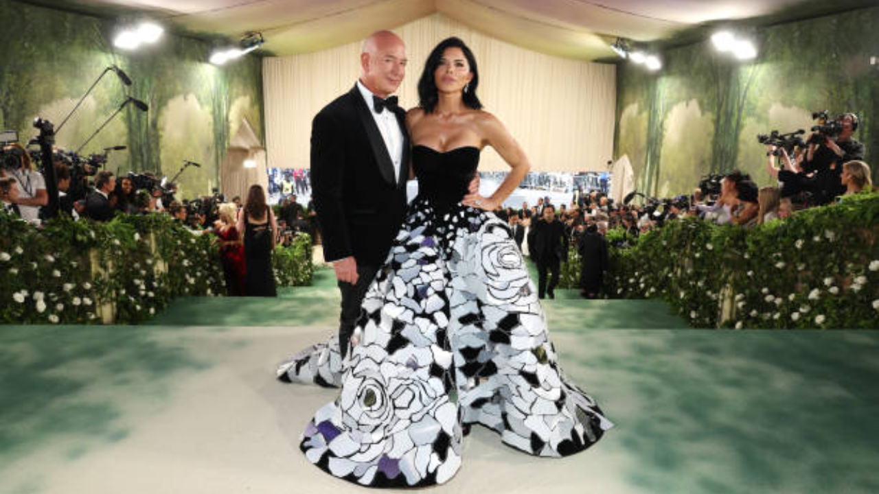 Bezos Awaits Indian Creek Club Membership