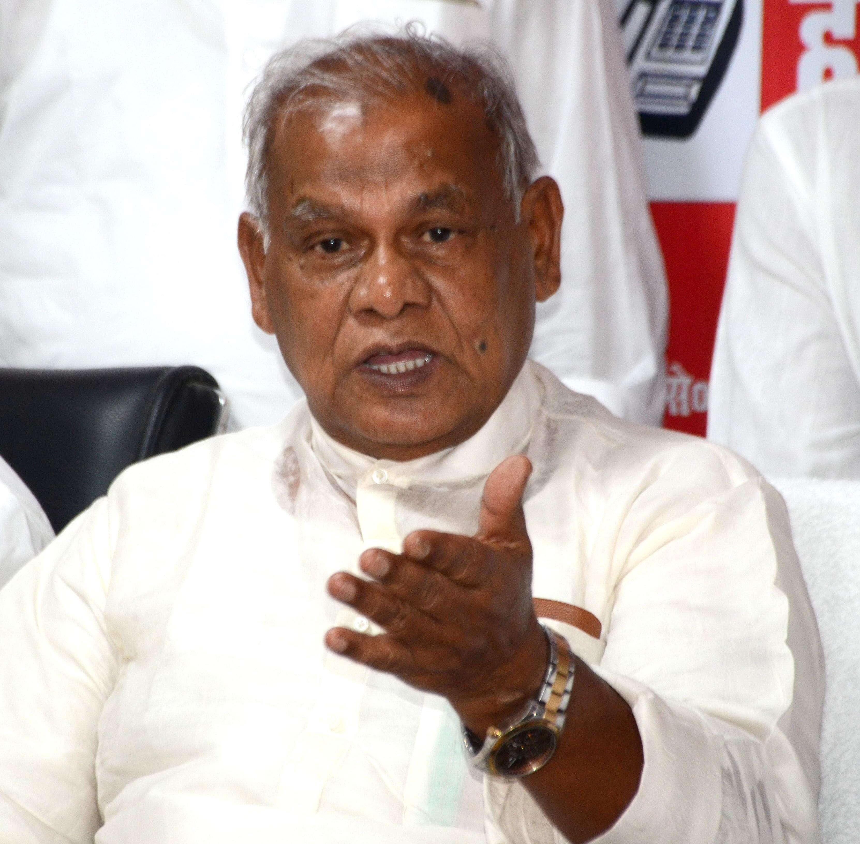 Manjhi Criticizes Tejashwi Over Tribute Mistake