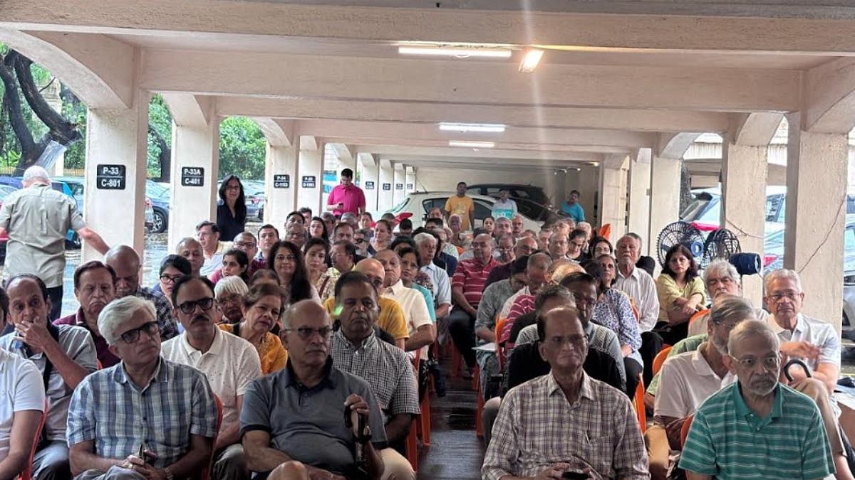 Powai Residents Protest Mega Projects Over Infrastructure Concerns