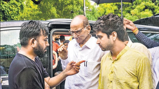 Pawar, Uddhav Support CJP Movement