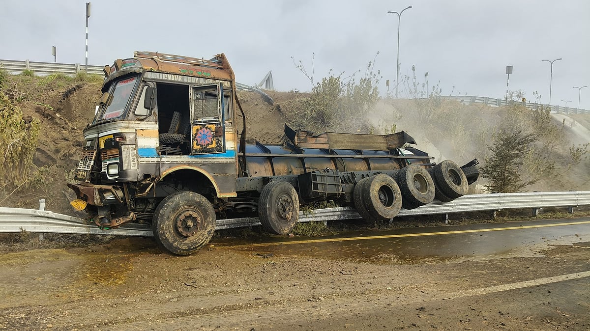 Acid Tanker Overturns In MP's Garoth