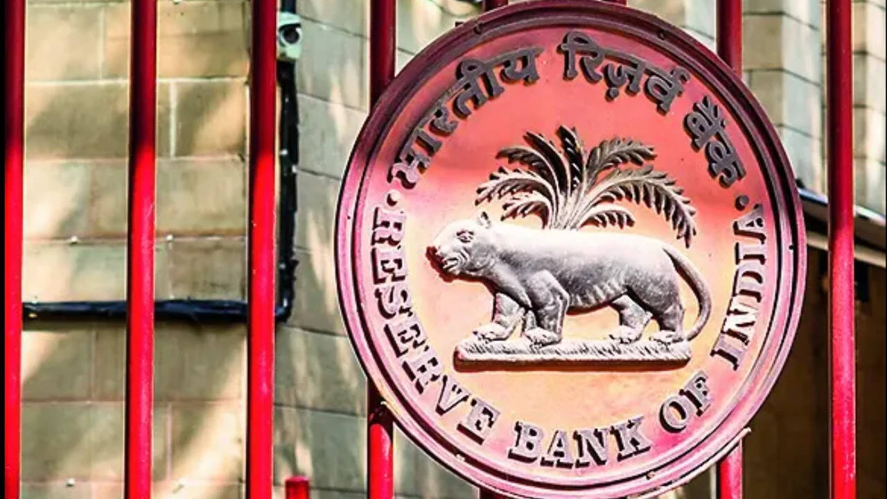 RBI Dollar Swap Collections Exceed $72.8 Billion