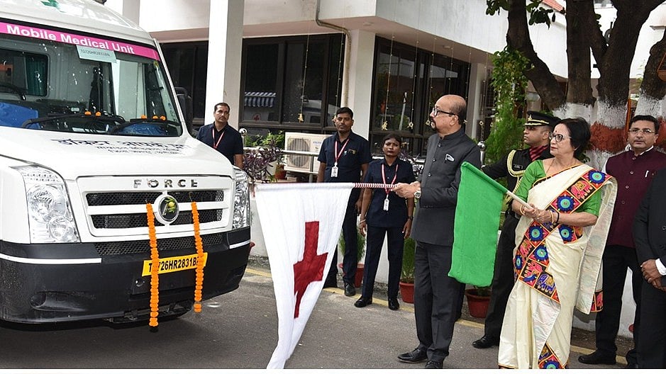 Chhattisgarh Governor Launches 6 Mobile Medical Units Worth ₹7.21 Crore