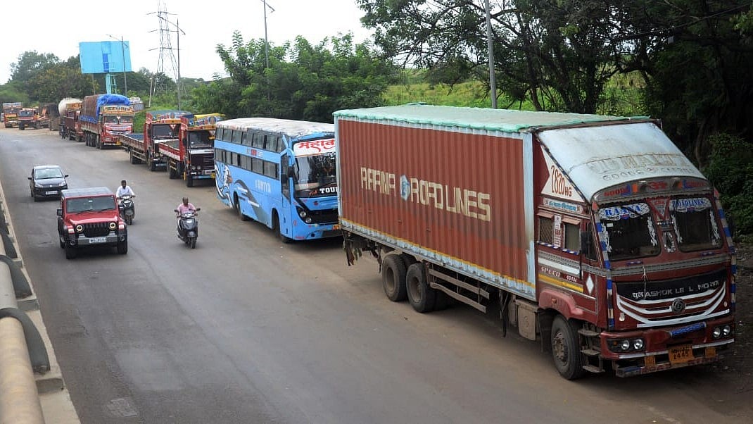 Raigad Bans Heavy Vehicles On Revdanda-Salav Bridge