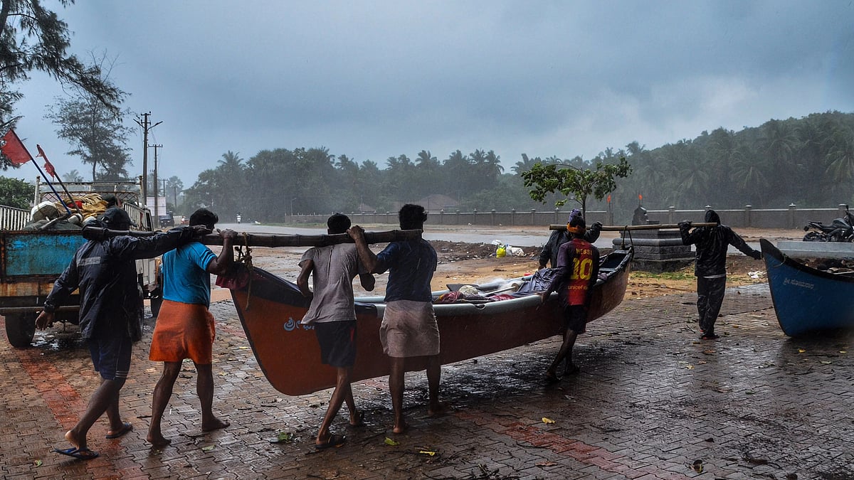 Maharashtra Fishermen Oppose Deep-Sea Fishing From Aug 1