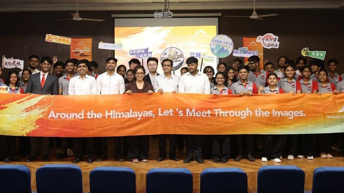 Himalayan Rim Exhibition Sparks India's Wuxia Craze