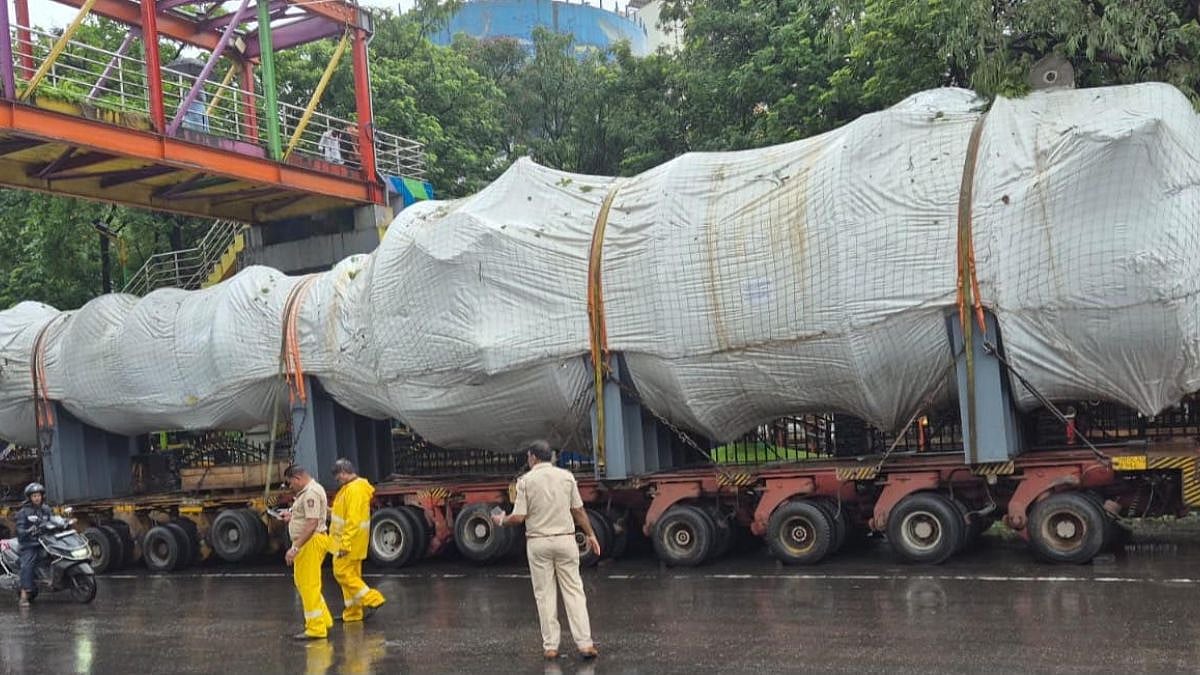 Thane Traffic Police Avert Traffic Snarl After ODC Breakdown