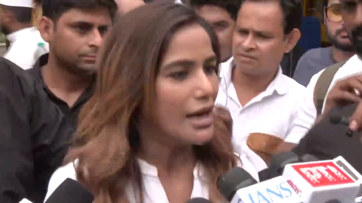 Poonam Pandey Joins Protest Over NEET Irregularities