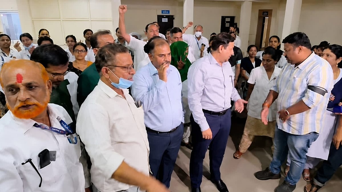 Thane Doctors Treat Arrested Sena Corporator Amid Protest