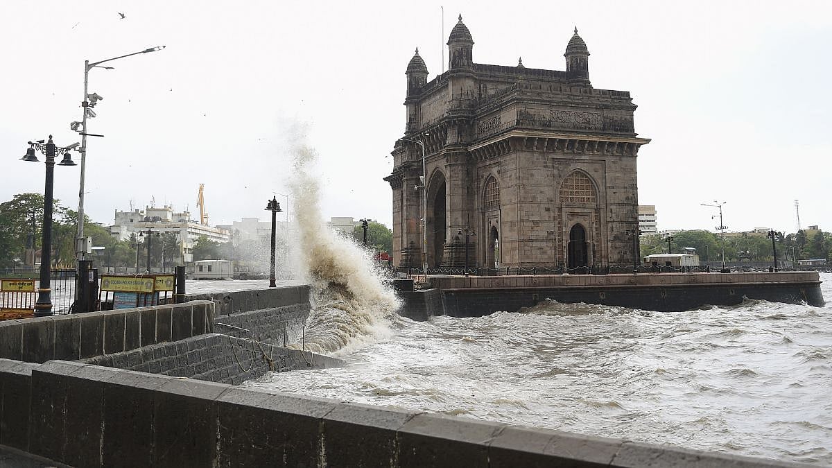 Mumbai Braces For 3.93m High Tide, Heavy Rain