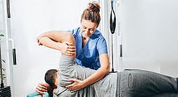 Patanjali Yogpeeth Offers Ayurvedic Healing