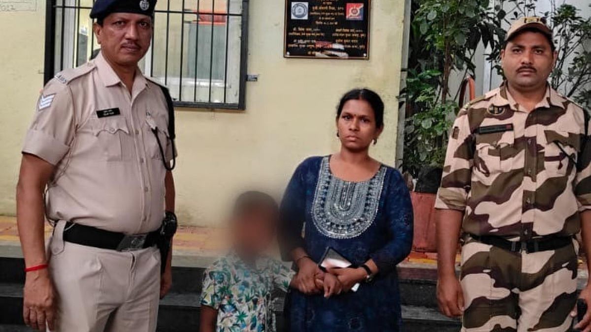 CR TTE, RPF Reunite Boy With Mother At Pune Station