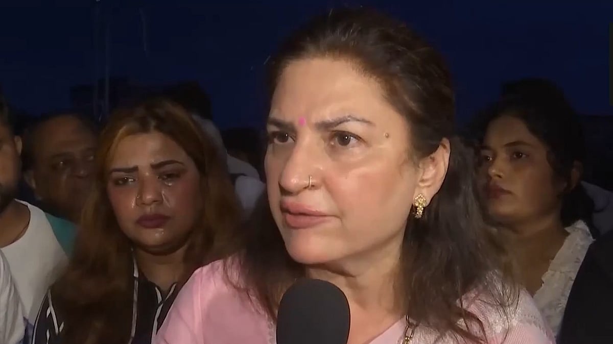 Kunickaa Sadanand Joins Jharkhand Protest
