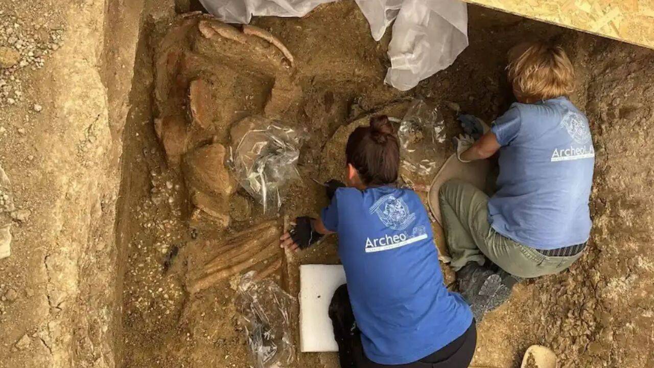 Ancient Italian Tomb Uncovered