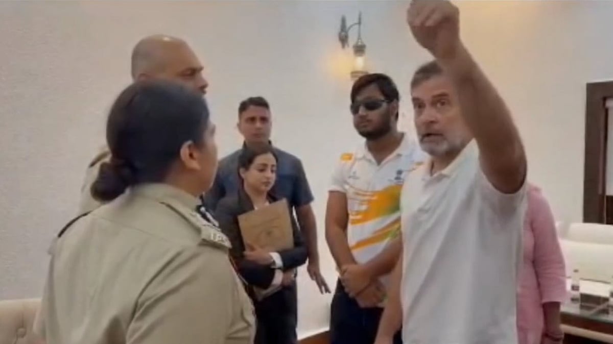 Rahul Gandhi Confronts Delhi Police Over Student's Pellet Injury