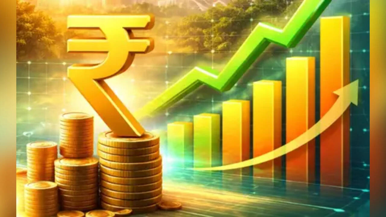 576 Individuals Report Rs 100 Crore+ Income in FY2024-25