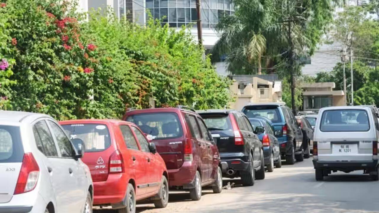 Mumbai Introduces Odd-Even Parking on Bandra Road