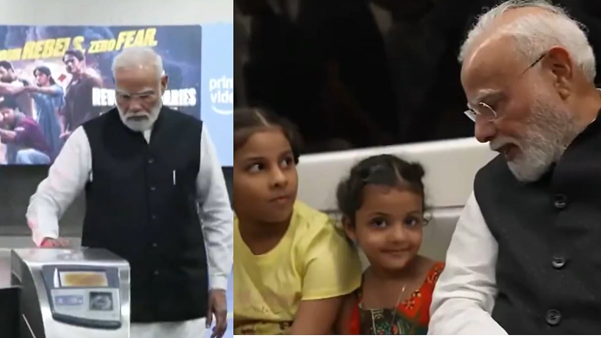 PM Modi Rides Delhi Metro to SRCC Event