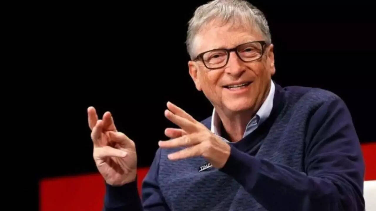 Bill Gates Warns Governments on AI Risks