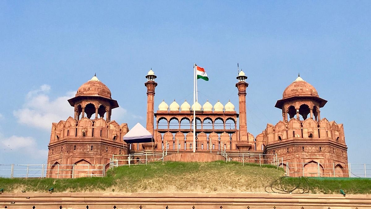 Mumbai Police Receive Hoax Bomb Threat Call Targeting Red Fort