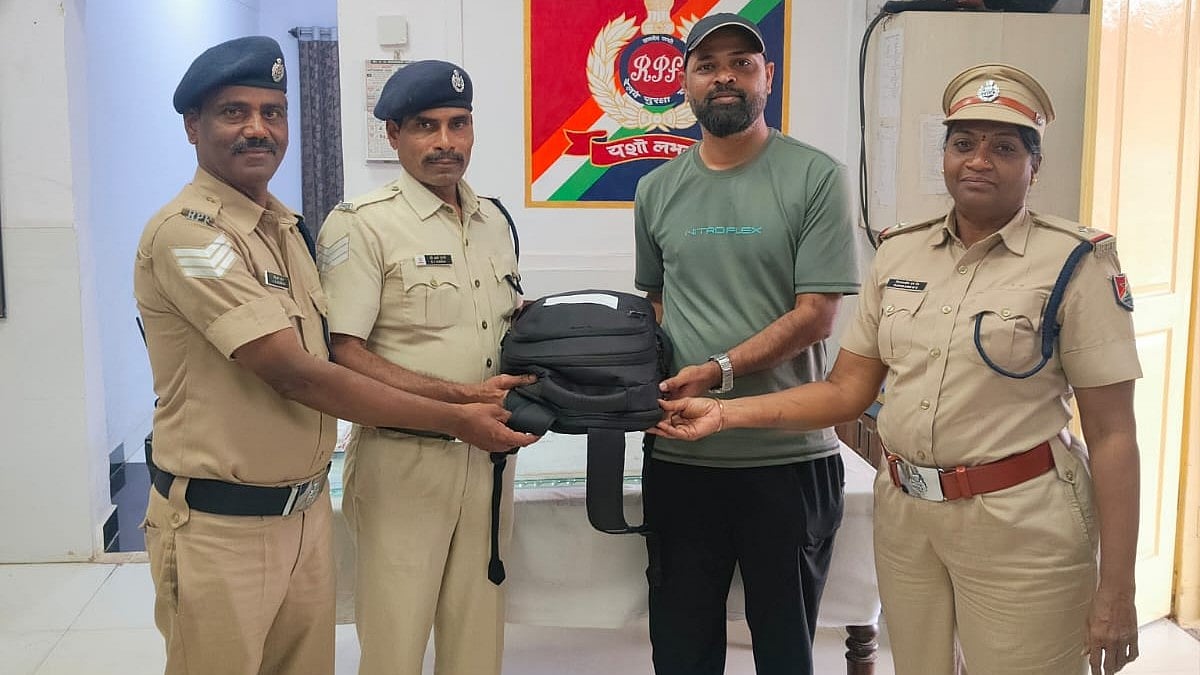 RPF Recovers Passenger's Bag Worth ₹29 Lakh at Bengaluru Station