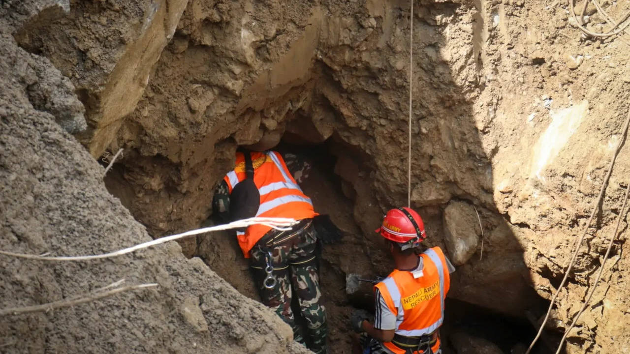 Nepal Floods Claim 810 Lives, 900 Missing