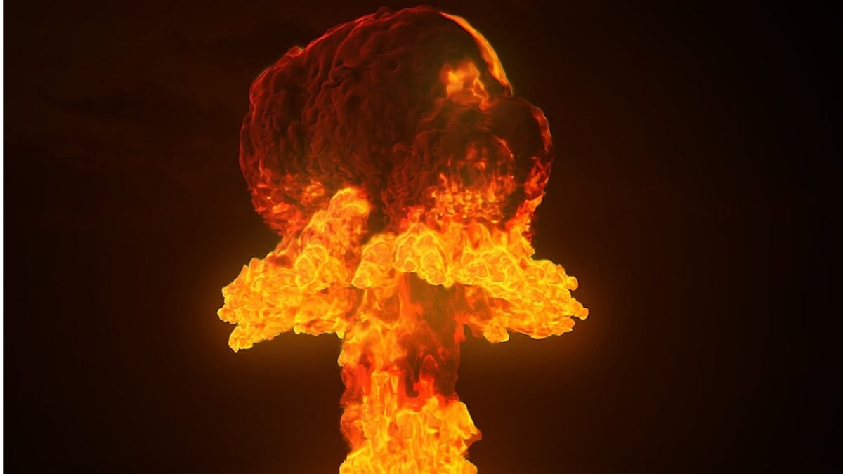 China Warns of Nuclear Attack Risk, Singles Out Japan