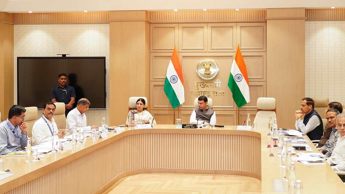 CM Fadnavis Directs Urban Development Department To Leverage Fund