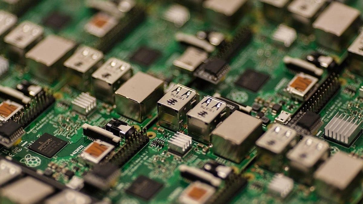 Electronics Shares Rise After Duty Relief Extension