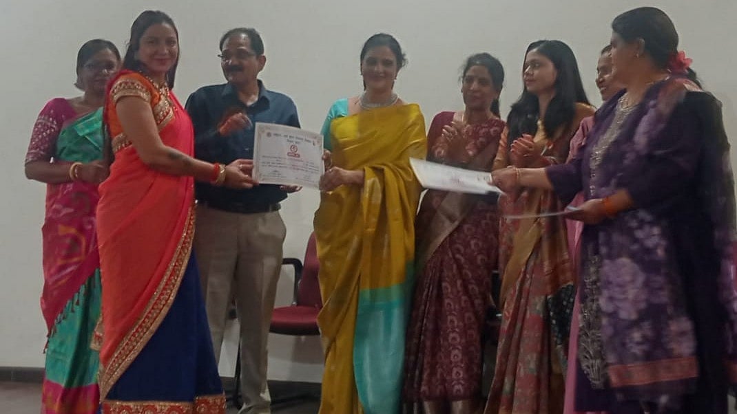 Dr Sandhya Vyas Urges Women to Be Self-Reliant