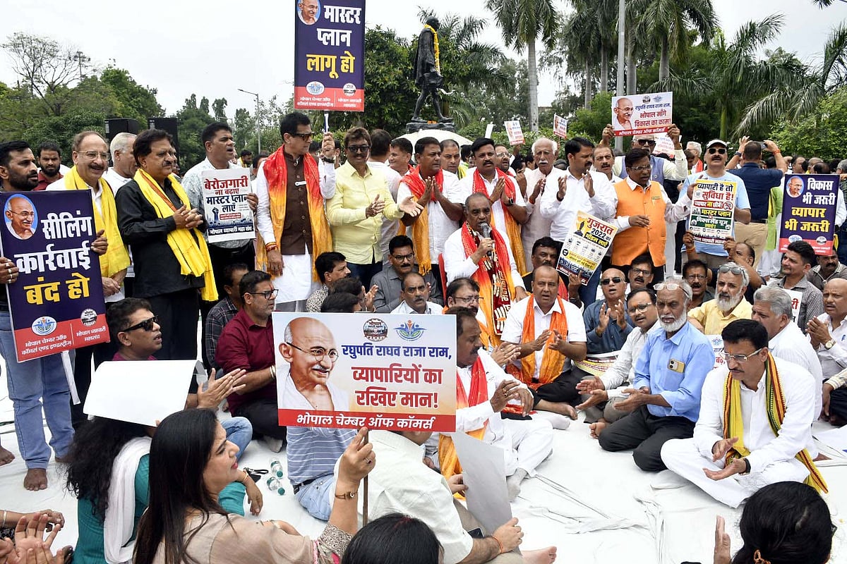 Bhopal Traders Protest Closure of 60,000 Establishments