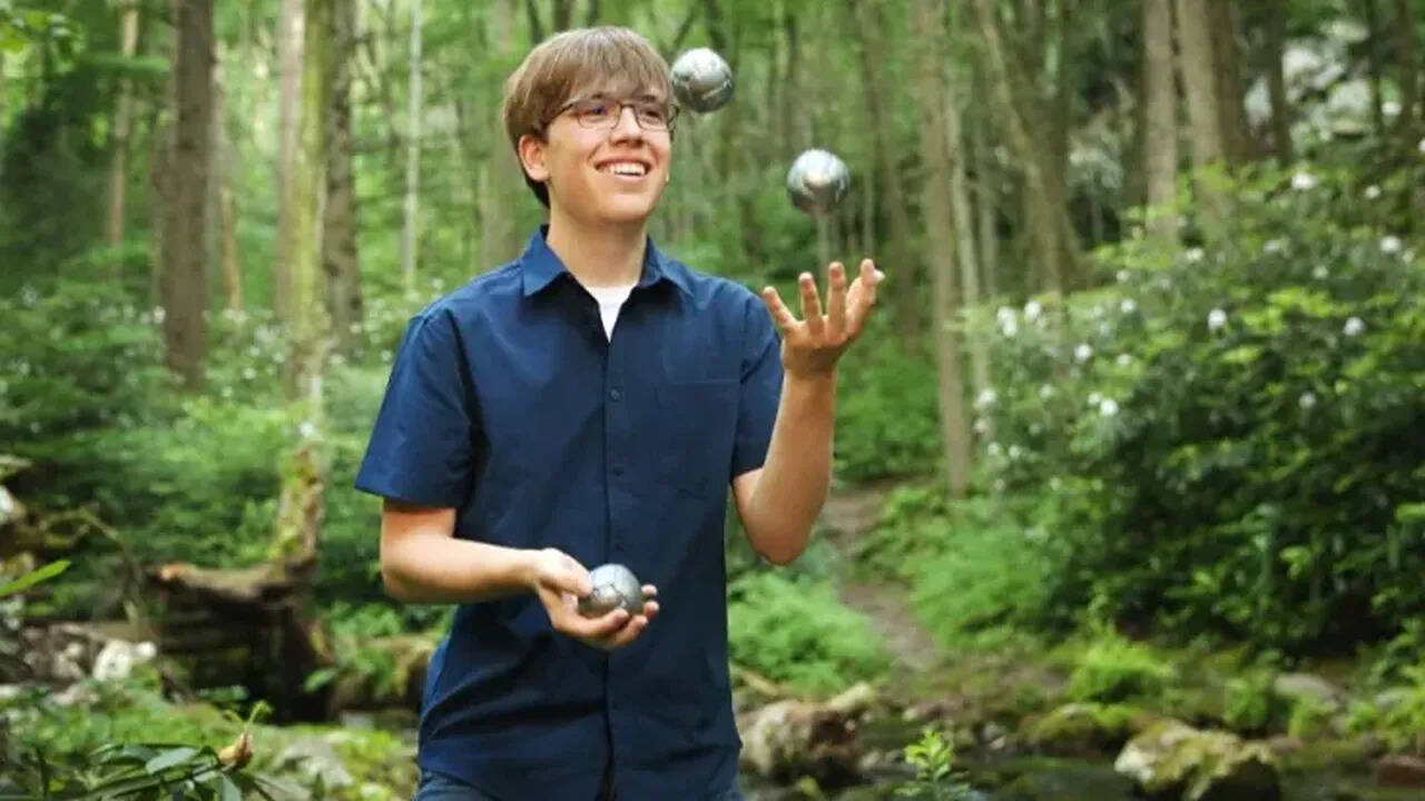 US Student Wins Award for Geometry Breakthrough