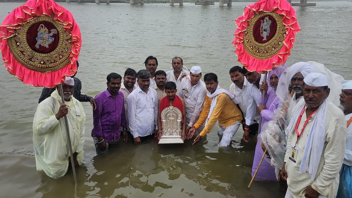 Adishakti Sant Muktabai's Palkhi Enters Beed District