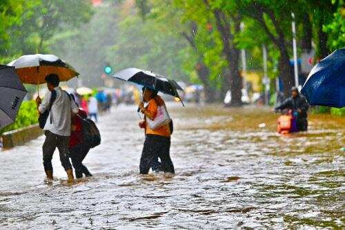 Mumbai Weather: Rains Take a Break