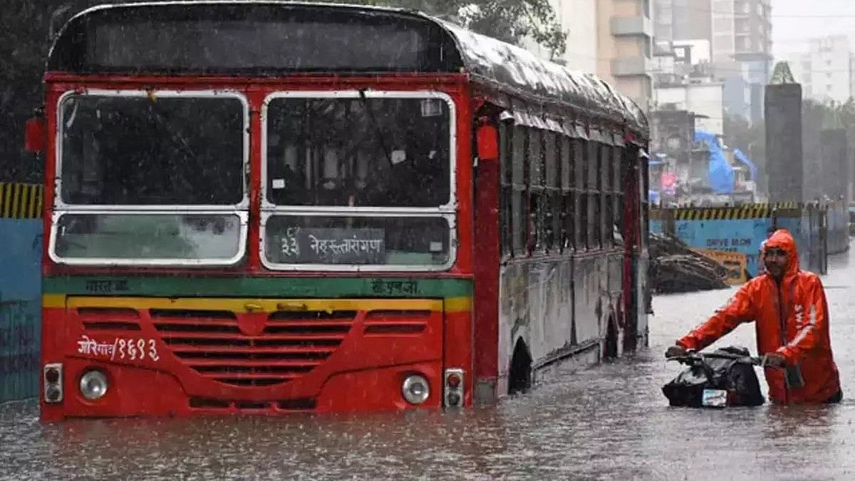 Heavy Rains Disrupt MSRTC, BEST Bus Services