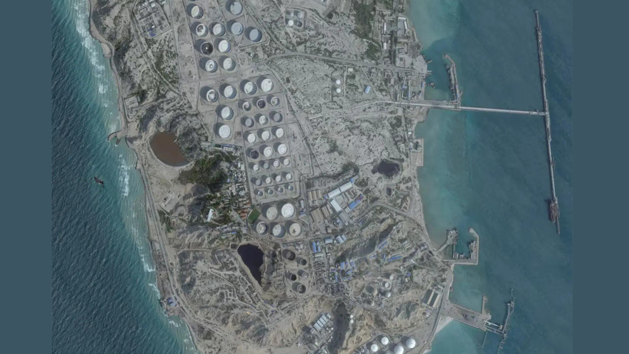 US Strikes Iranian Tankers Near Kharg Island