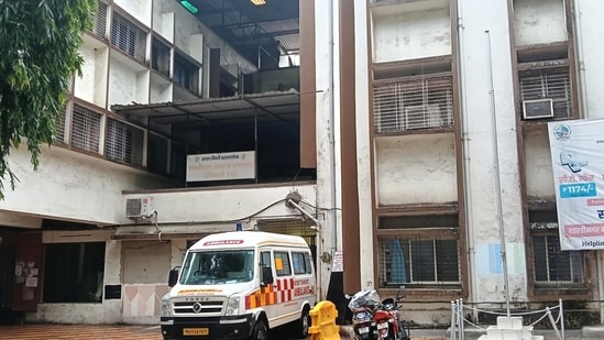 Shiv Sena Corporator Assaults Hospital Staff