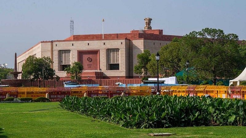 Parliamentary Panel Delays Report On Bill To Remove Detained PM, CM