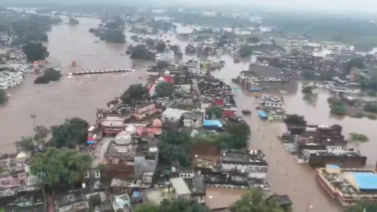 Mandakini River Floods Chitrakoot