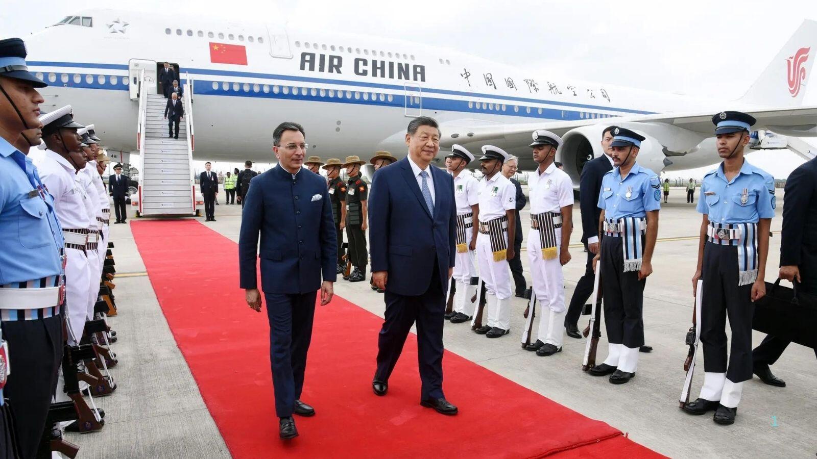 Xi Jinping's Boeing 747-8 Presidential Jet Revealed