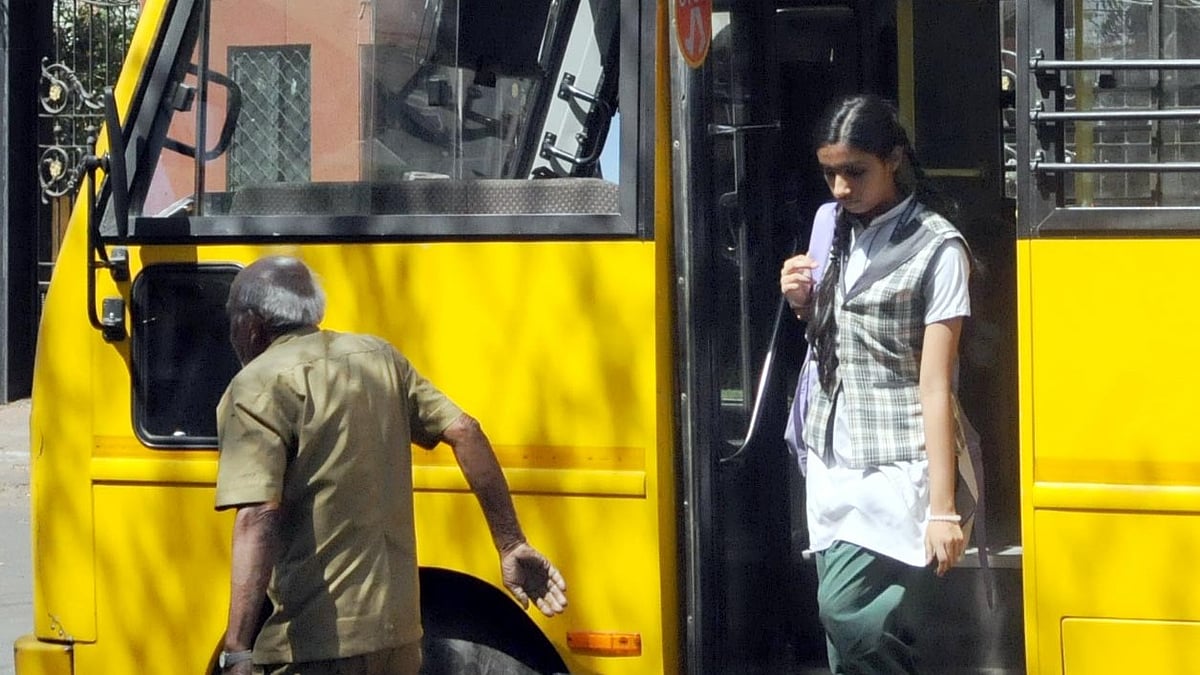 Pune School Buses Face Action Without CCTV