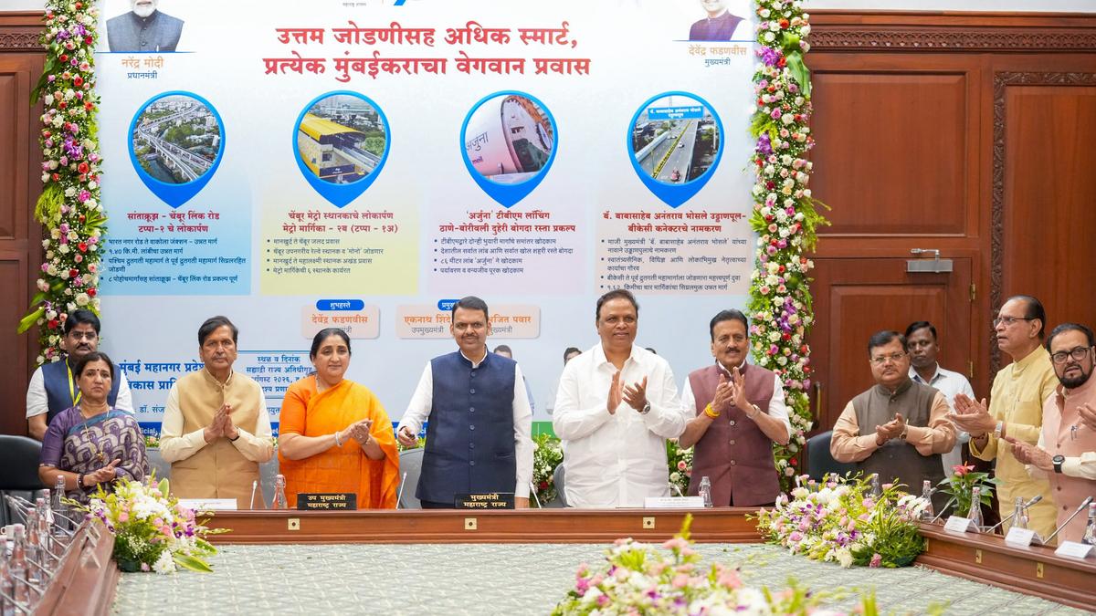 Mumbai Gets New AC Local Trains by 2027