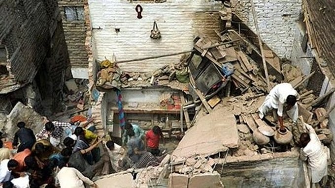 Lahore House Collapse Kills 11