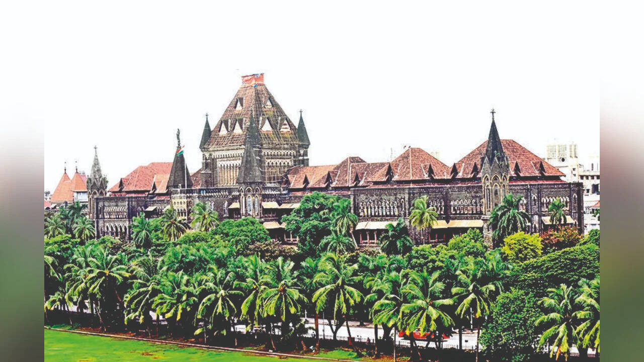 Bombay HC Lifts Hotel License Suspension Over 2 Insects