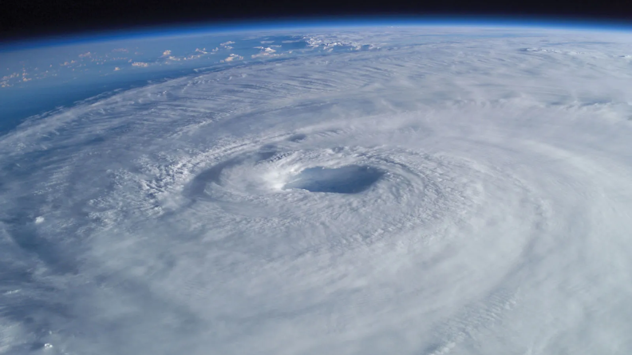 US Study Predicts Hurricane Intensification 5 Days Early