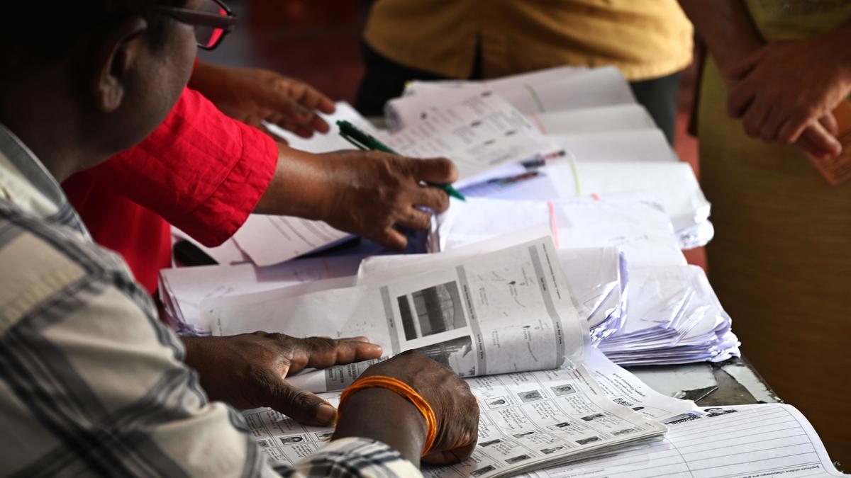Maharashtra: 2.07 Crore Voter Forms Uncollected