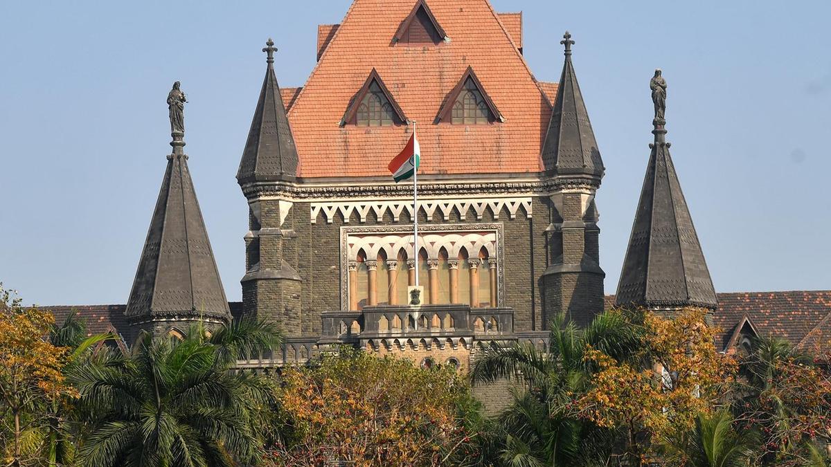 Bombay High Court Issues Contempt Notice to Maharashtra Official