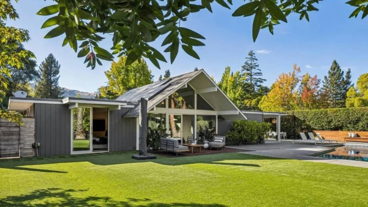 Eichler Home Renovated to $2.75 Million