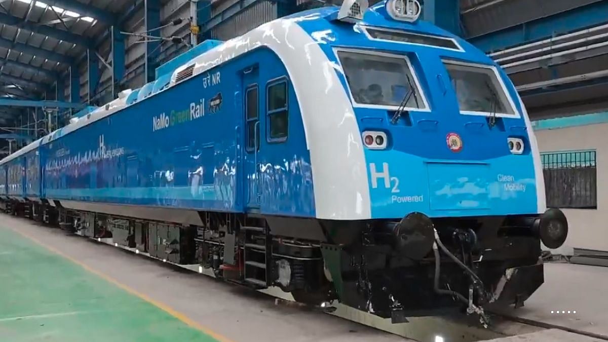 India Launches First Indigenous Hydrogen Fuel Cell Train