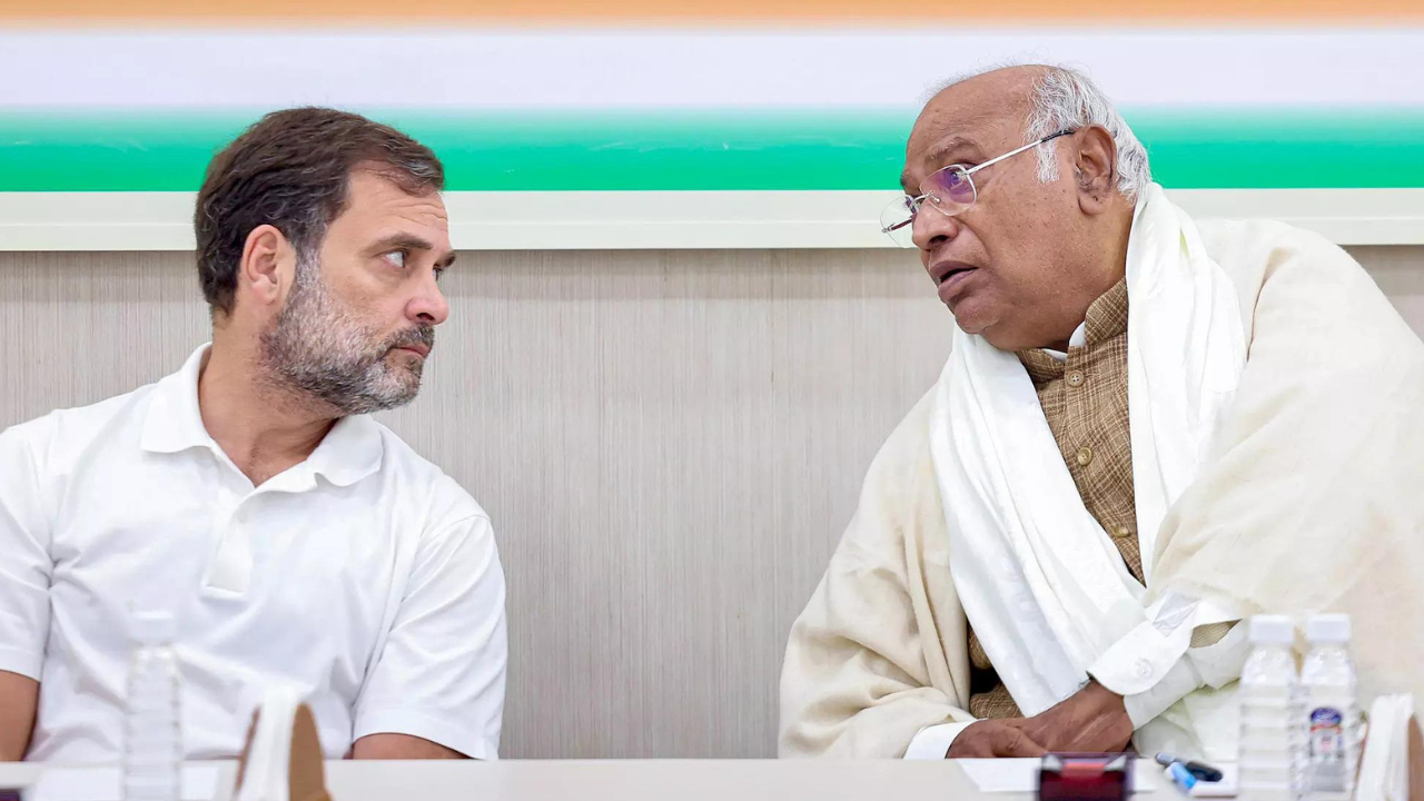 Kharge, Rahul Urge PM to Withdraw Caste Census Questionnaire